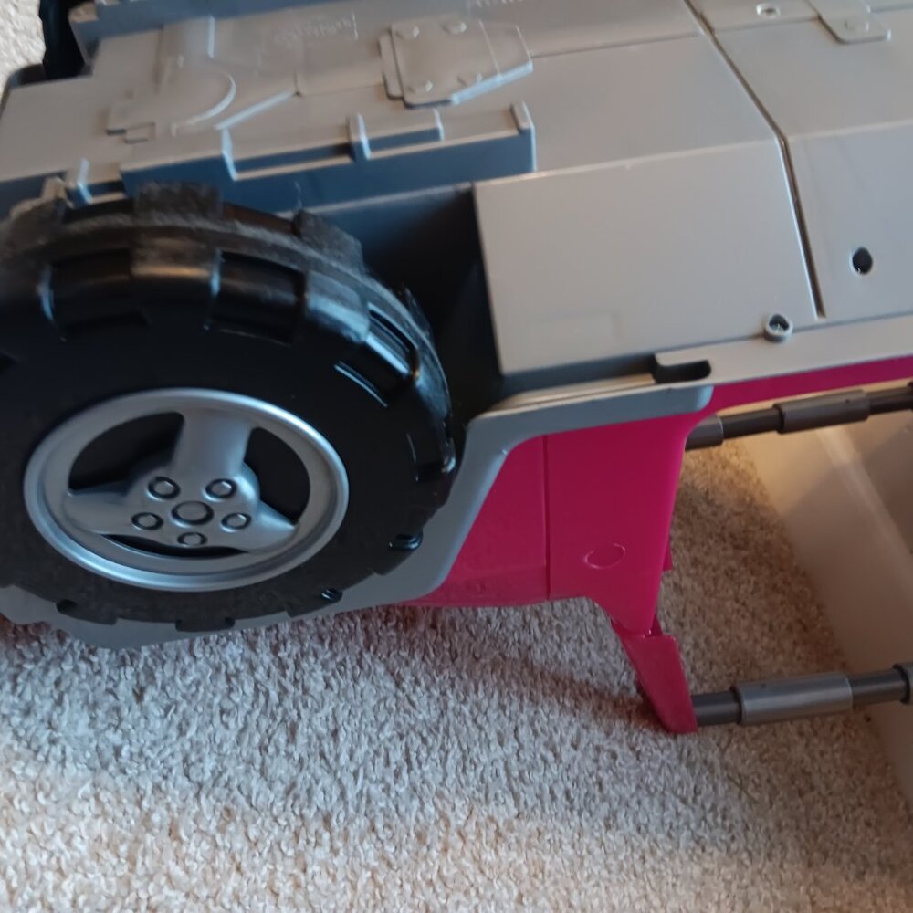 Our Generation OG pink jeep 💕 Excellent condition - Picture 9 of 13